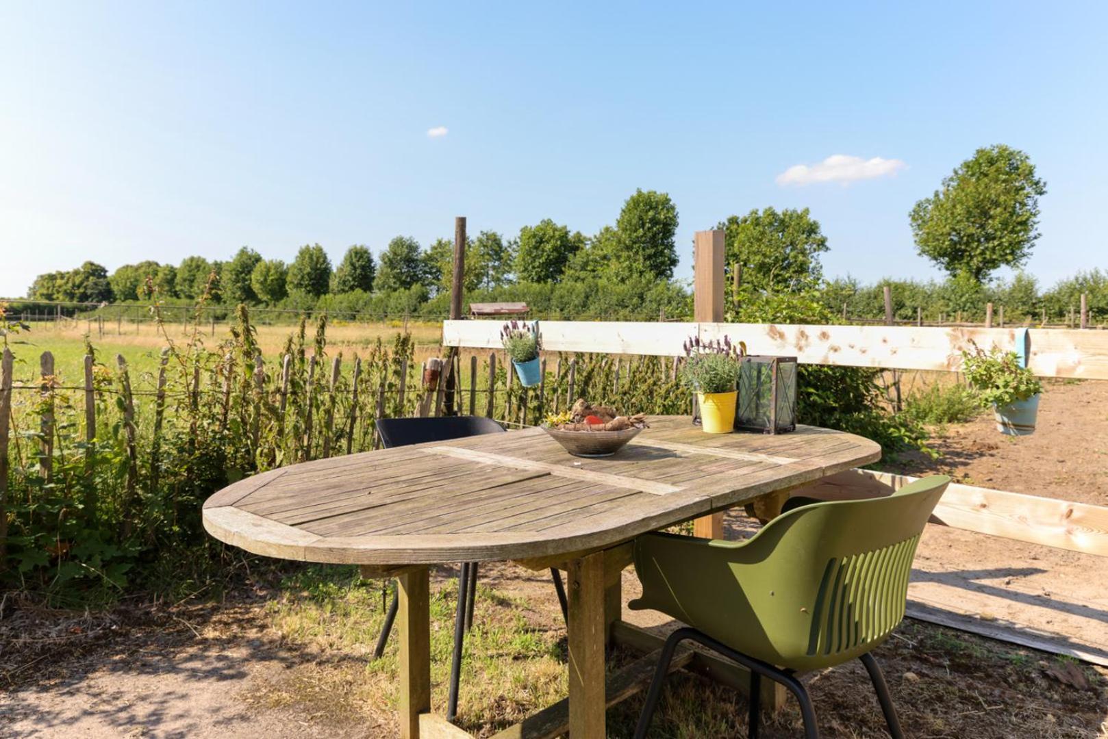 Bed Met Paard Apartment Bergen op Zoom Bagian luar foto